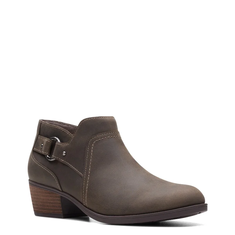 Find Your Unique Flair Women's Clarks, Charlten Grace Boot