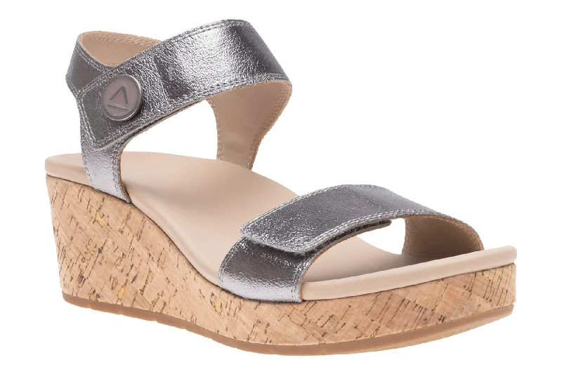 Trendy Footwear Sale Riviera Strap Sandal Metatarsal