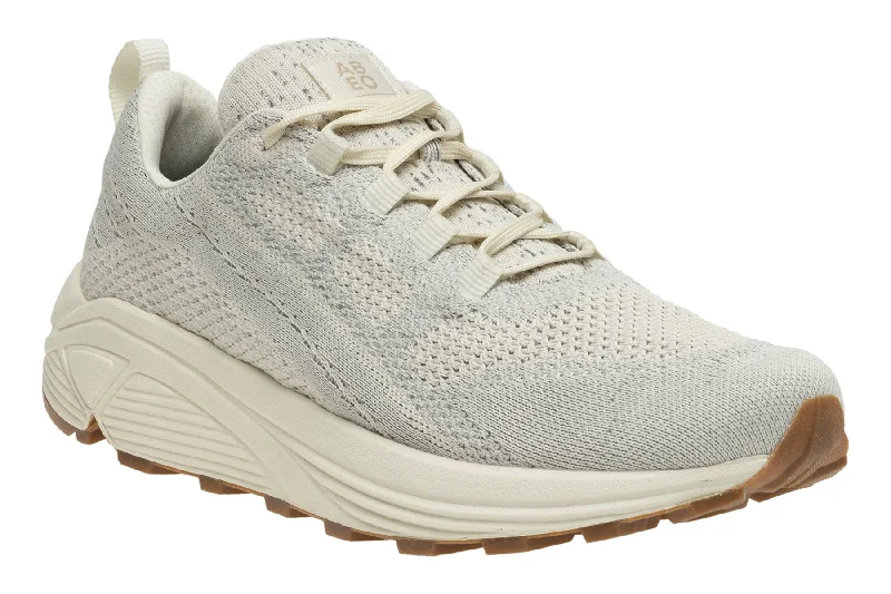 Supportive Shoes Offer Katana Metatarsal