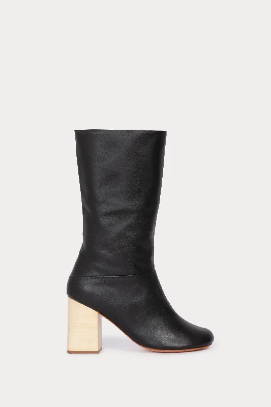 All-Season Shoes Deal Bully Boot