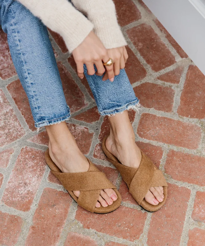 Limited Time Cabin Crossover Sandal