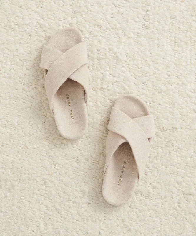 Classic Modern Offers Cabin Crossover Sandal