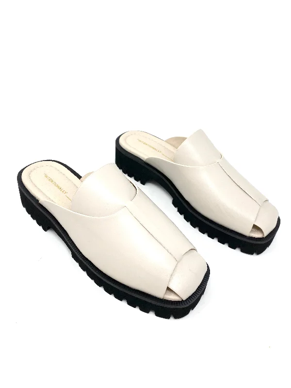 Unleash Your Fashion Delancey Lug Sole Sandal in Cream from Intentionally Blank