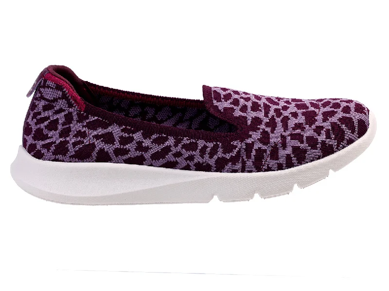 Timeless Elegance Redefined Epic Stretch Giraffe Seasonal