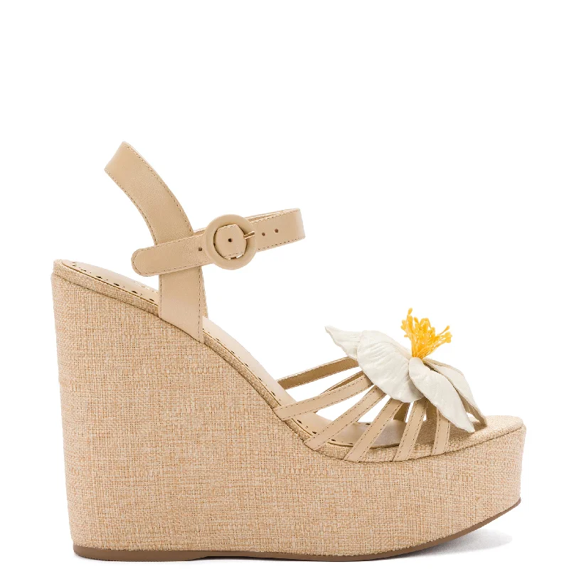 On-Trend Fashion Offers Magnolia Wedge In Ivory Leather