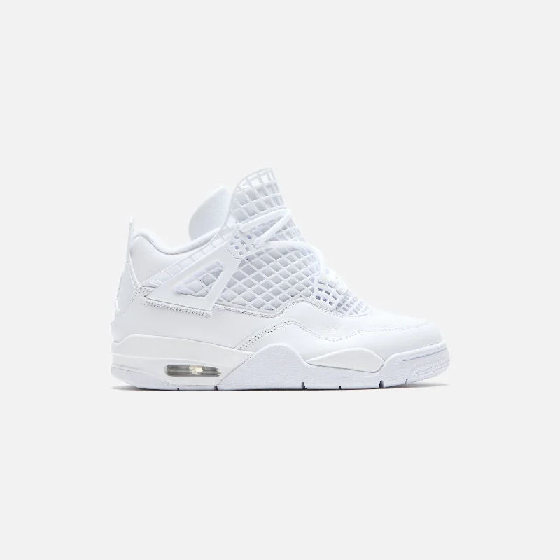 Stylish Basics Jordan WMNS Air Jordan 4 NET - White / Phantom / Metallic Gold