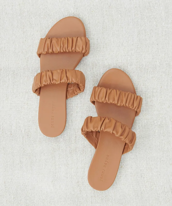 Laid-Back Fashion Offers Leather Dune Sandal