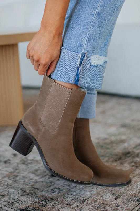 Budget-Friendly Fashion No Invite Needed Boots