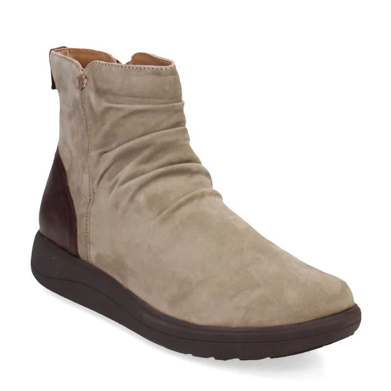 Laid-Back Fashion Offers Women's Strive, Tempo Boot