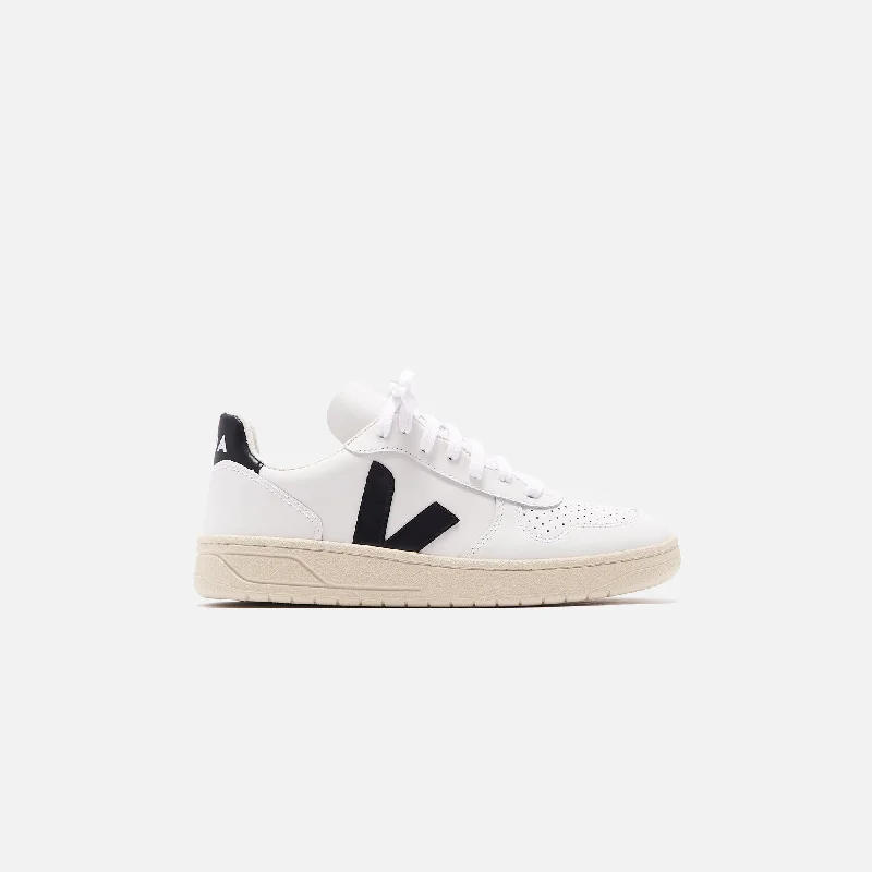 Weekend Exclusive Veja WMNS V-10 - Extra White / Black