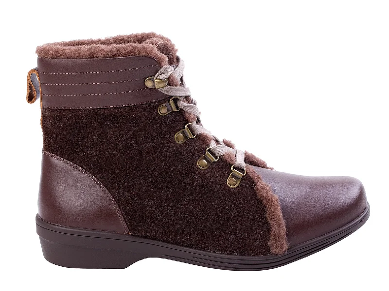 Holiday Attire Sale Deschutes River Boot