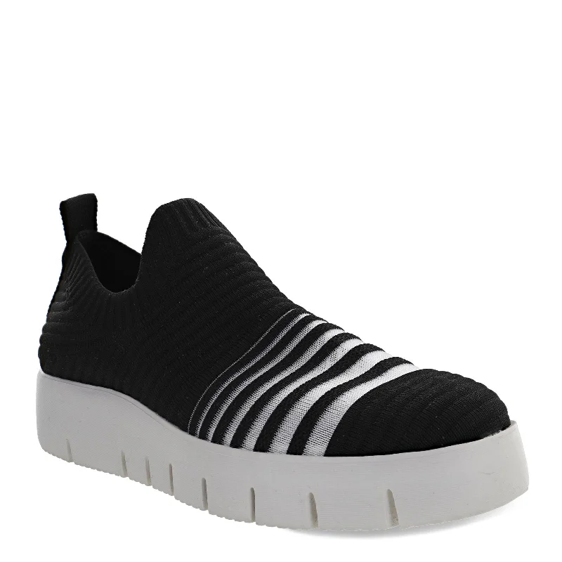 Trendy Flats Sale Women's Bernie Mev, FX Dione Sneaker