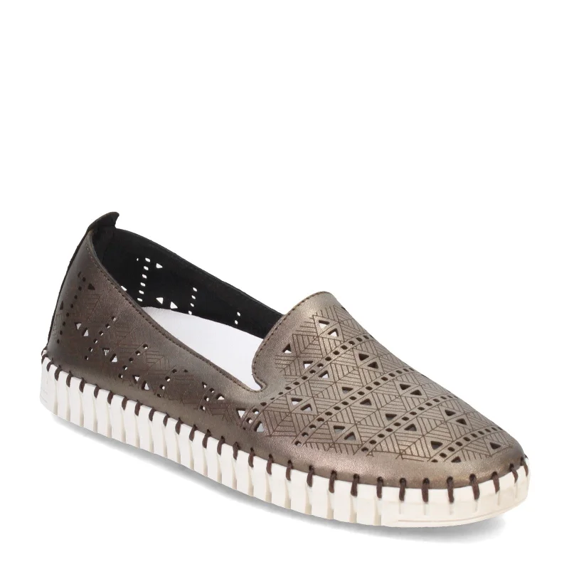 Stay Ahead In Style Women's Eric Michael, Maria Slip-On