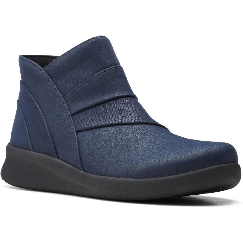 Don't Miss Out Cloudsteppers by Clarks Womens SILLIAN2.0RISE COMFORTABLE SUPPOTY Ankle Boots