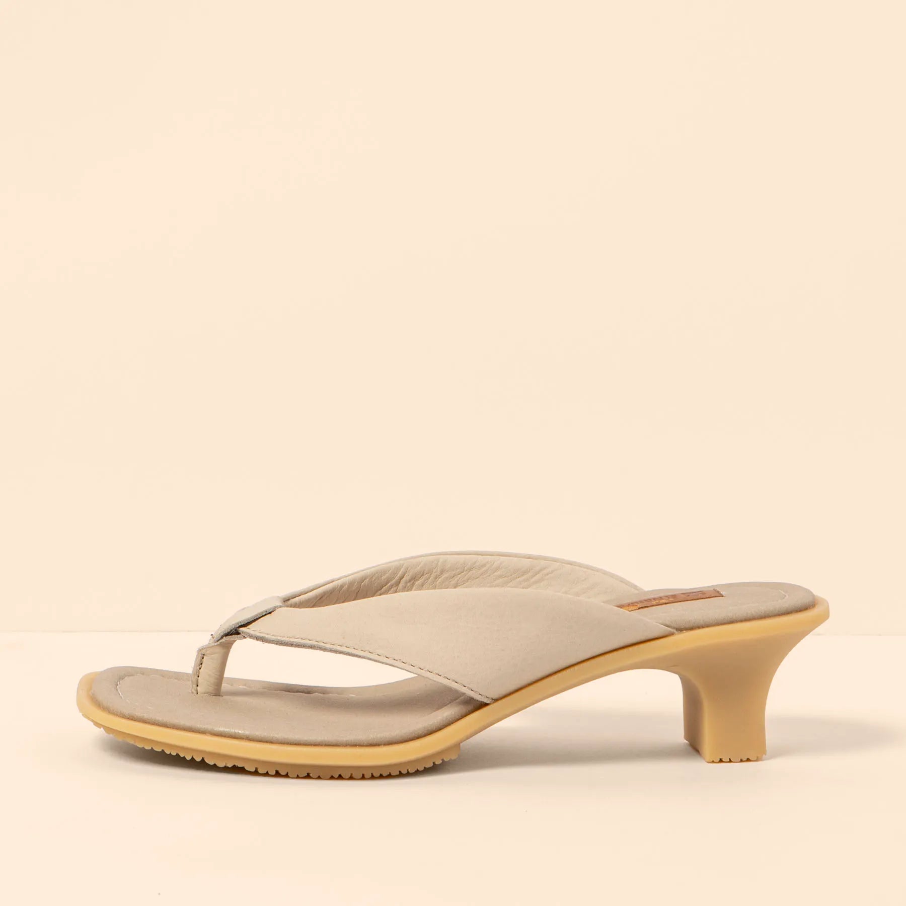 Premium Footwear Sale El Naturalista 5991 Igusa Cream