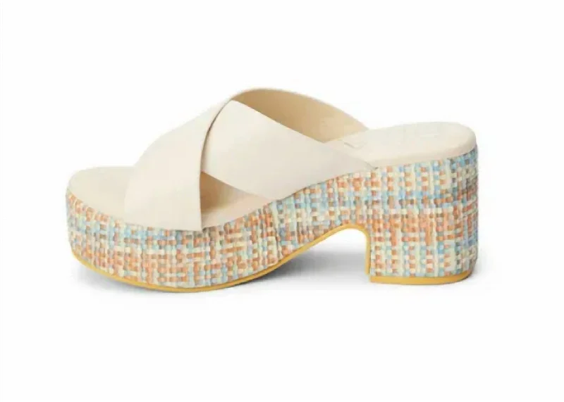 Statement Footwear Discount Nellie Platform Sandal In Ivory