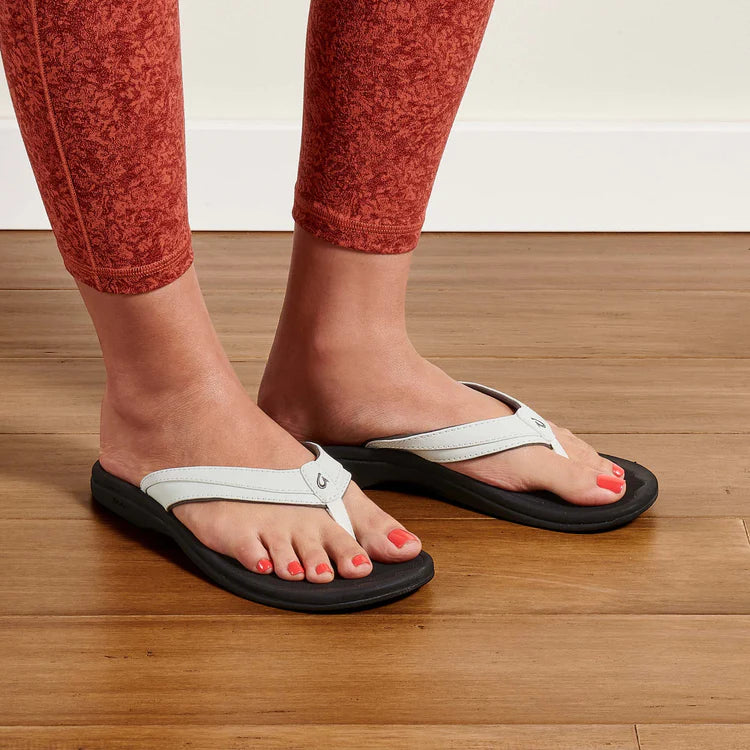 Latest Trends Olukai 'Ohana White/Black Women's