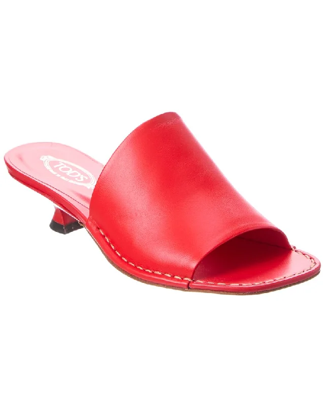 Sophisticated Style Offers TOD’s Leather Sandal